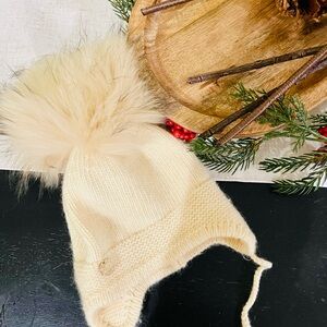 Petite Maison Kids Charming Cream Knit Hat with Pom-Pom for Baby